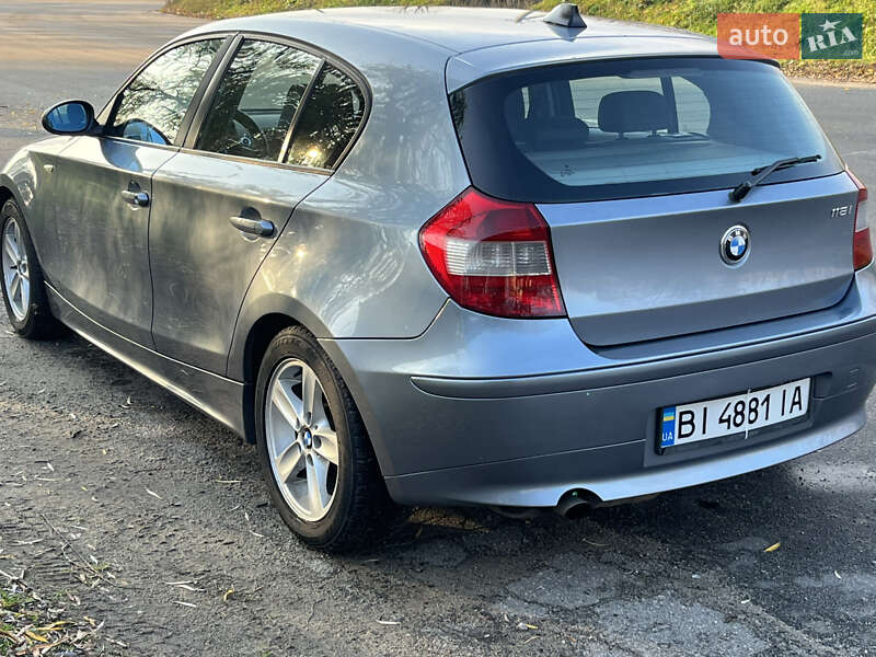 Хэтчбек BMW 1 Series 2005 в Кременчуге