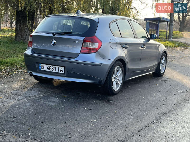 Хэтчбек BMW 1 Series 2005 в Кременчуге