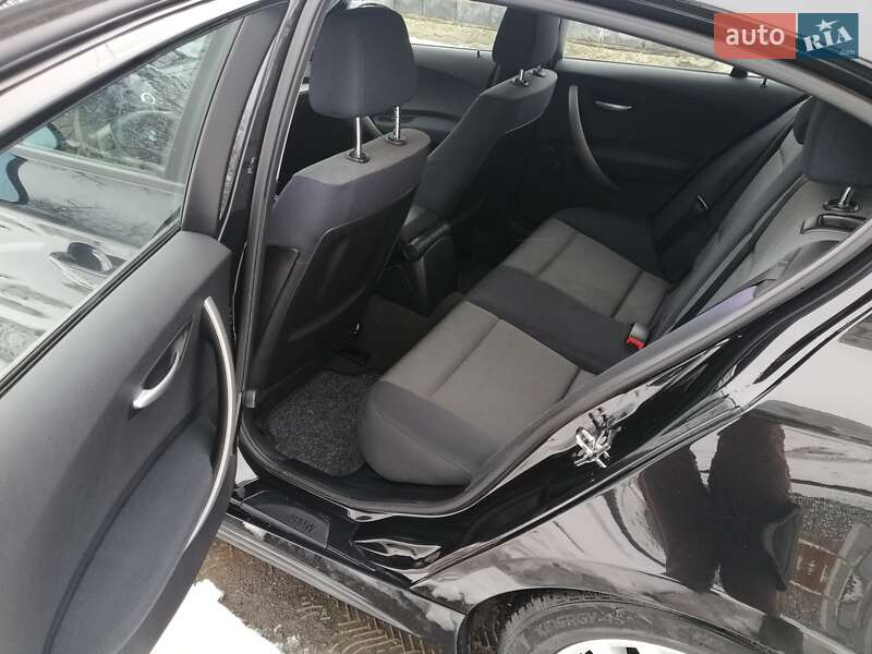 Хэтчбек BMW 1 Series 2005 в Тернополе фото 18 Хэтчбек BMW 1 Series 2005 в Тернополе