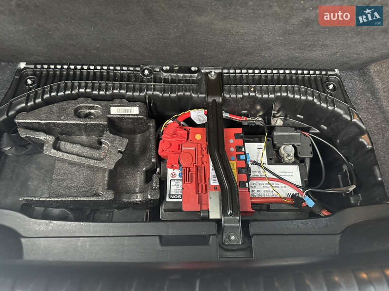 Хэтчбек BMW 1 Series 2010 в Киеве