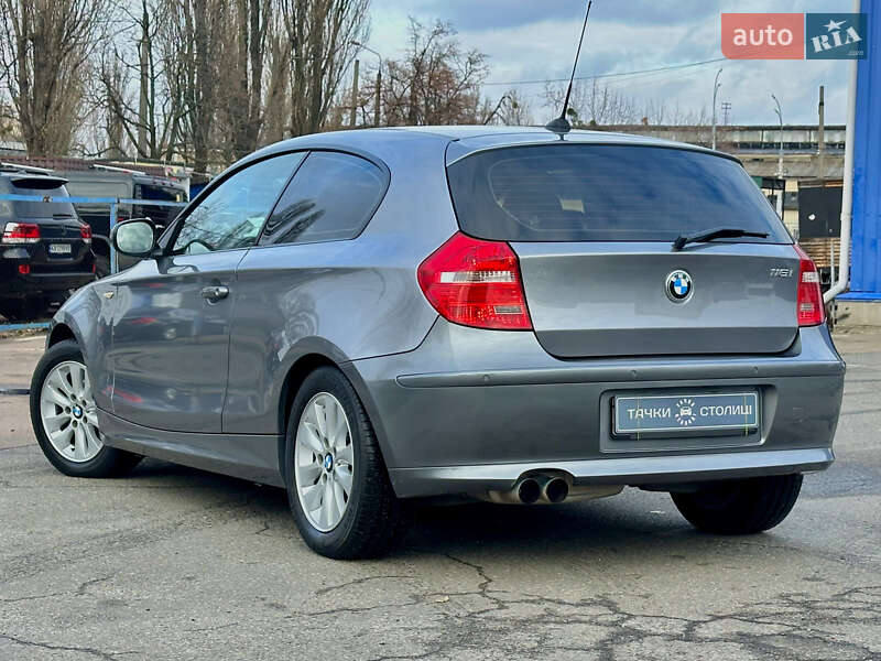 Купе BMW 1 Series 2011 в Києві фото 3 Купе BMW 1 Series 2011 в Києві