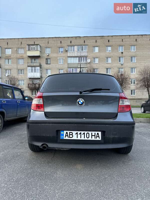 Хэтчбек BMW 1 Series 2006 в Тульчине