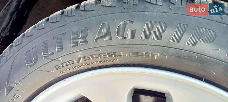 Хэтчбек BMW 1 Series 2005 в Одессе