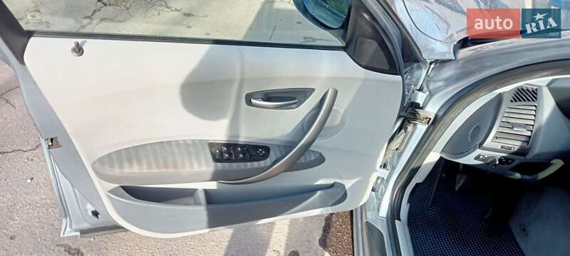 Хэтчбек BMW 1 Series 2005 в Одессе