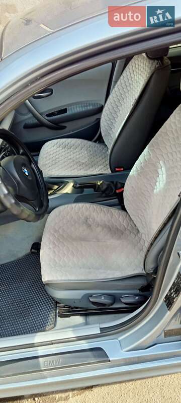 Хэтчбек BMW 1 Series 2005 в Одессе