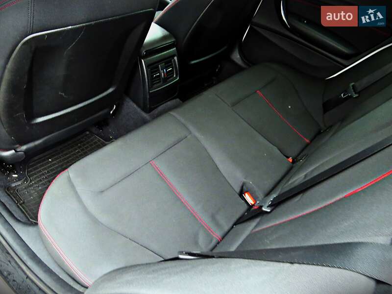 Хэтчбек BMW 1 Series 2012 в Черкассах фото 10 Хэтчбек BMW 1 Series 2012 в Черкассах