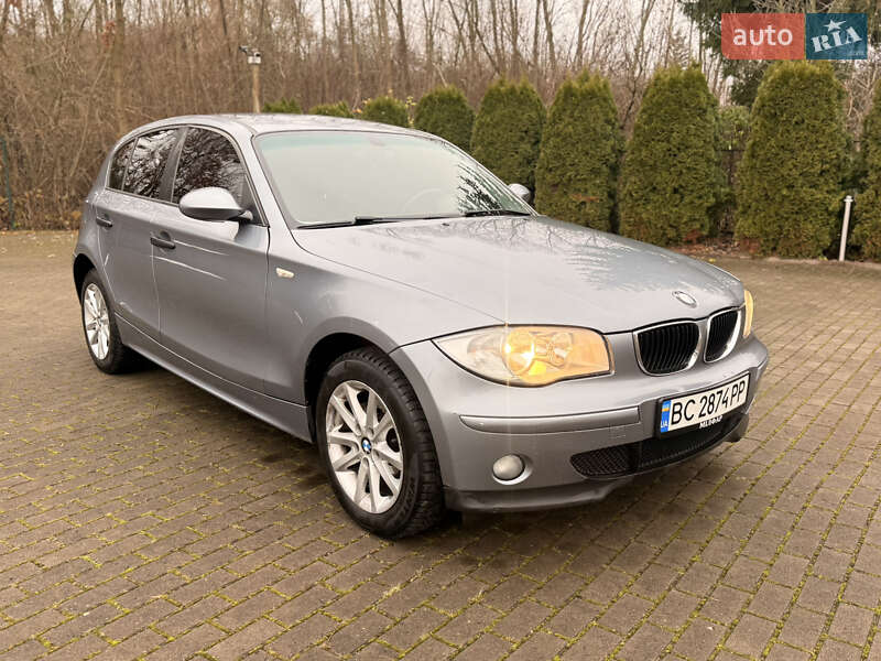 BMW 1 Series 2005