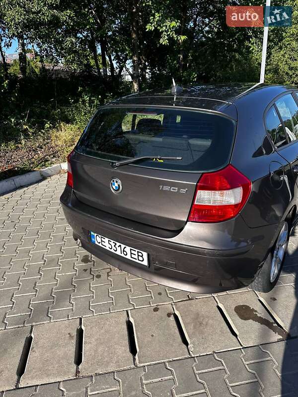 Хэтчбек BMW 1 Series 2005 в Черновцах