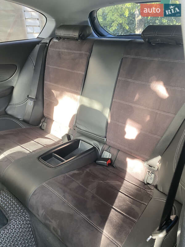 Хэтчбек BMW 1 Series 2009 в Днепре фото 15 Хэтчбек BMW 1 Series 2009 в Днепре