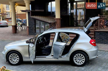 Хэтчбек BMW 1 Series 2010 в Киеве