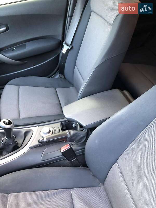 Хэтчбек BMW 1 Series 2005 в Чернигове