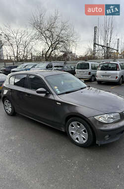 Хэтчбек BMW 1 Series 2006 в Львове