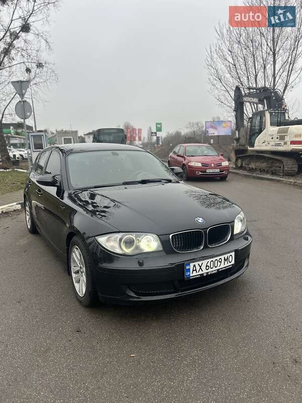 Хэтчбек BMW 1 Series 2004 в Киеве фото 11 Хэтчбек BMW 1 Series 2004 в Киеве