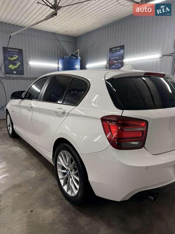 Хетчбек BMW 1 Series 2015 в Києві фото 9 Хетчбек BMW 1 Series 2015 в Києві