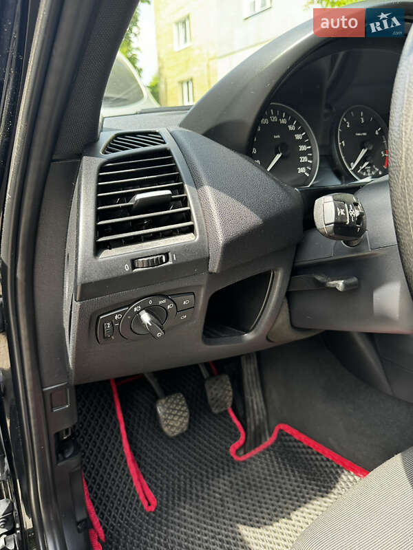 Хэтчбек BMW 1 Series 2006 в Львове фото 7 Хэтчбек BMW 1 Series 2006 в Львове