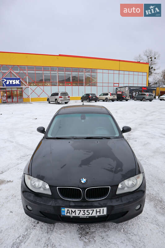 Хэтчбек BMW 1 Series 2006 в Киеве