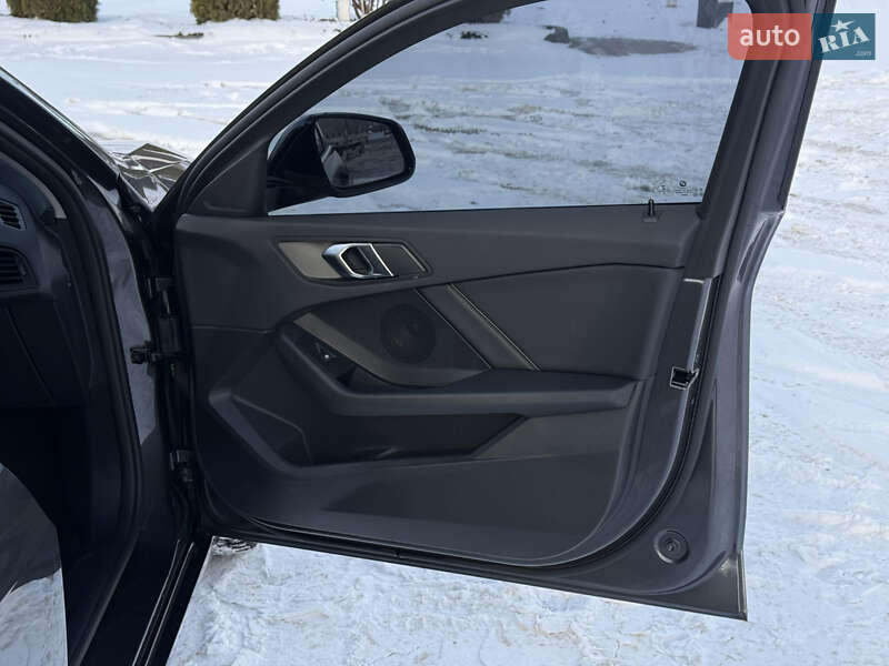 Хетчбек BMW 1 Series 2020 в Тернополі