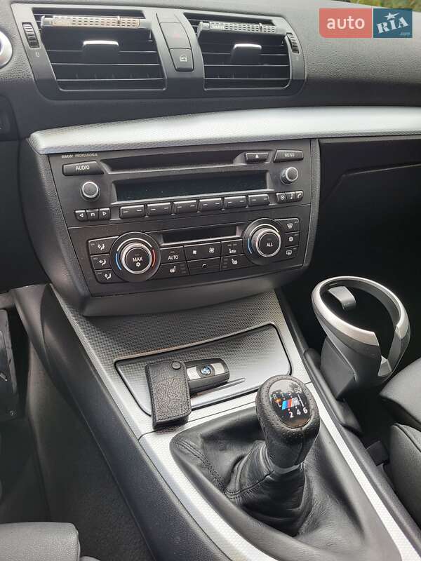 Хетчбек BMW 1 Series 2007 в Харкові фото 28 Хетчбек BMW 1 Series 2007 в Харкові