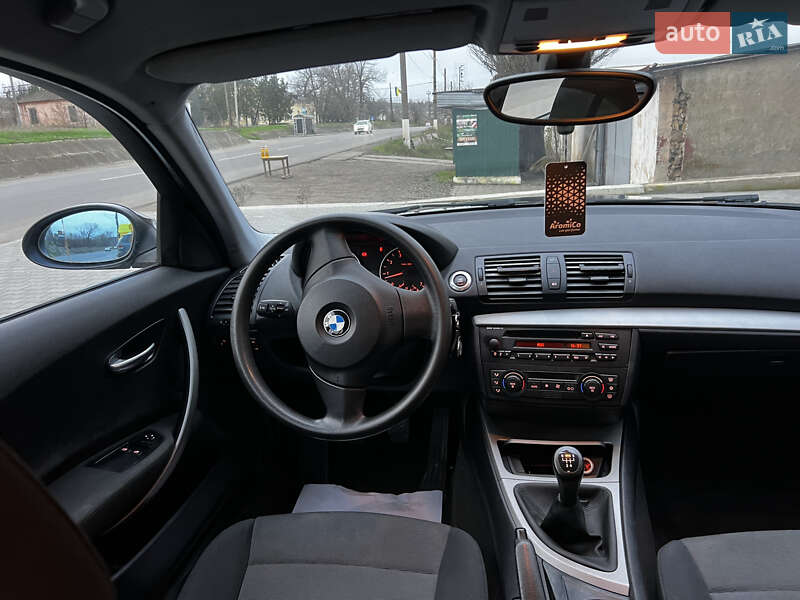 Хэтчбек BMW 1 Series 2004 в Березовке фото 10 Хэтчбек BMW 1 Series 2004 в Березовке