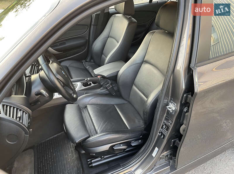 Хетчбек BMW 1 Series 2007 в Сумах