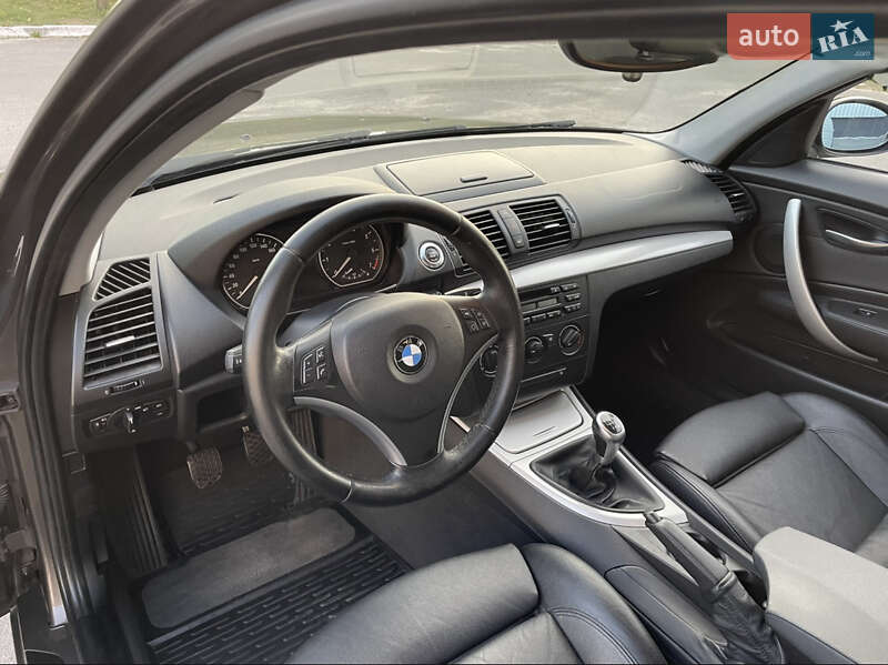 Хетчбек BMW 1 Series 2007 в Сумах