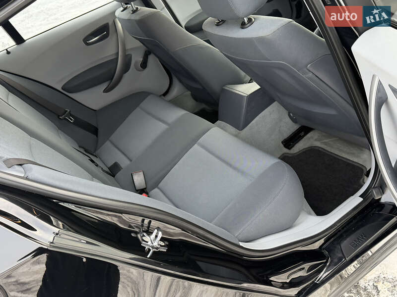 Хэтчбек BMW 1 Series 2005 в Днепре