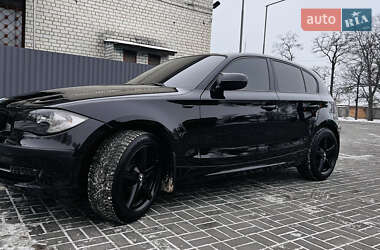 Хэтчбек BMW 1 Series 2010 в Новомосковске