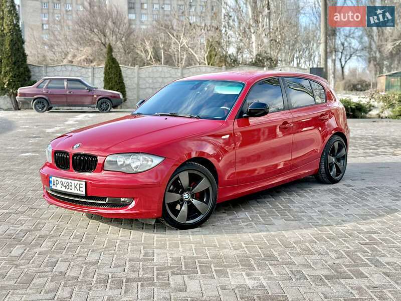 Хэтчбек BMW 1 Series 2011 в Запорожье