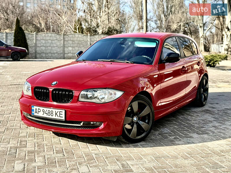 Хэтчбек BMW 1 Series 2011 в Запорожье