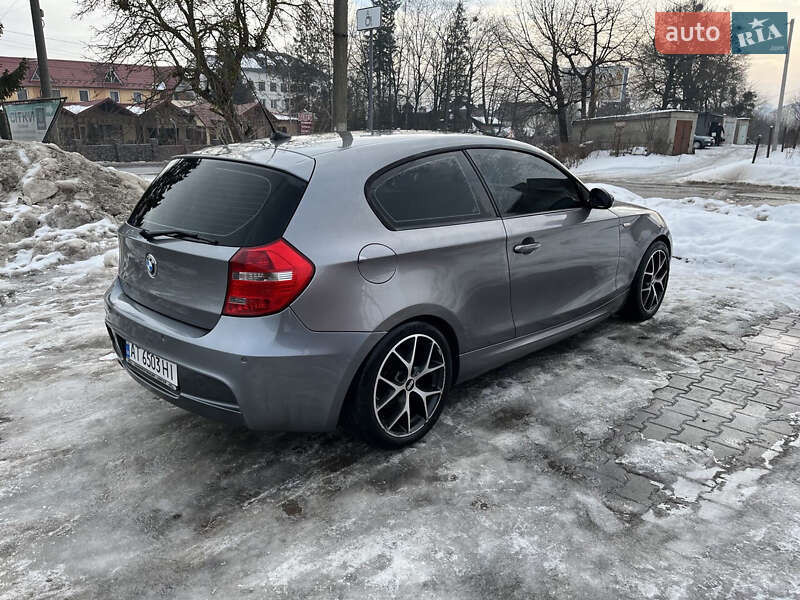 Хэтчбек BMW 1 Series 2009 в Ивано-Франковске фото 4 Хэтчбек BMW 1 Series 2009 в Ивано-Франковске
