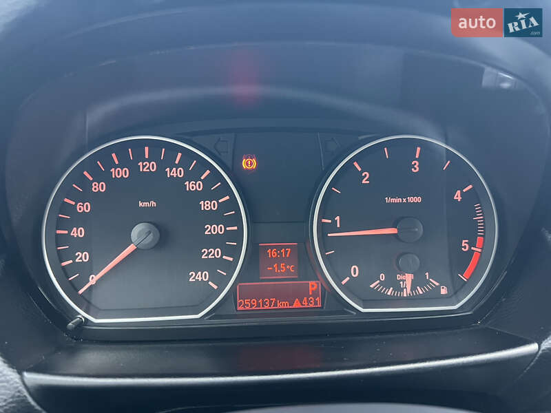 Хэтчбек BMW 1 Series 2010 в Белгороде-Днестровском