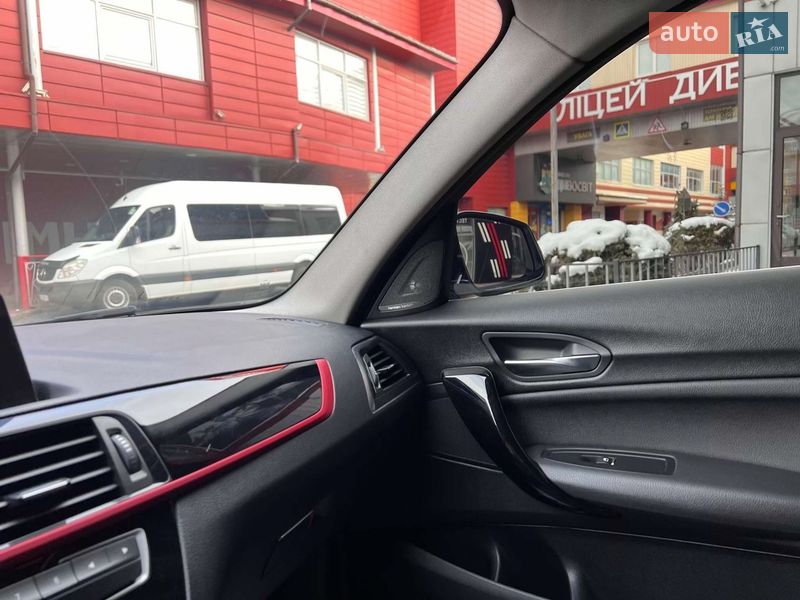 Хэтчбек BMW 1 Series 2019 в Львове