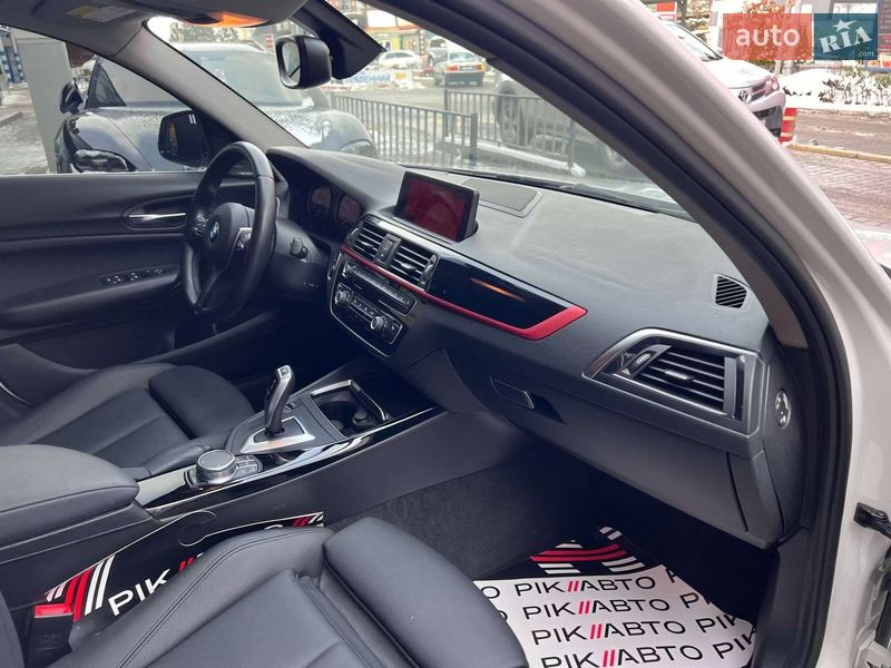 Хэтчбек BMW 1 Series 2019 в Львове