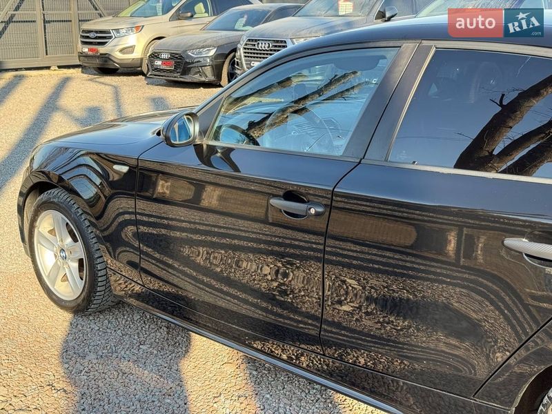 Хэтчбек BMW 1 Series 2004 в Стрые