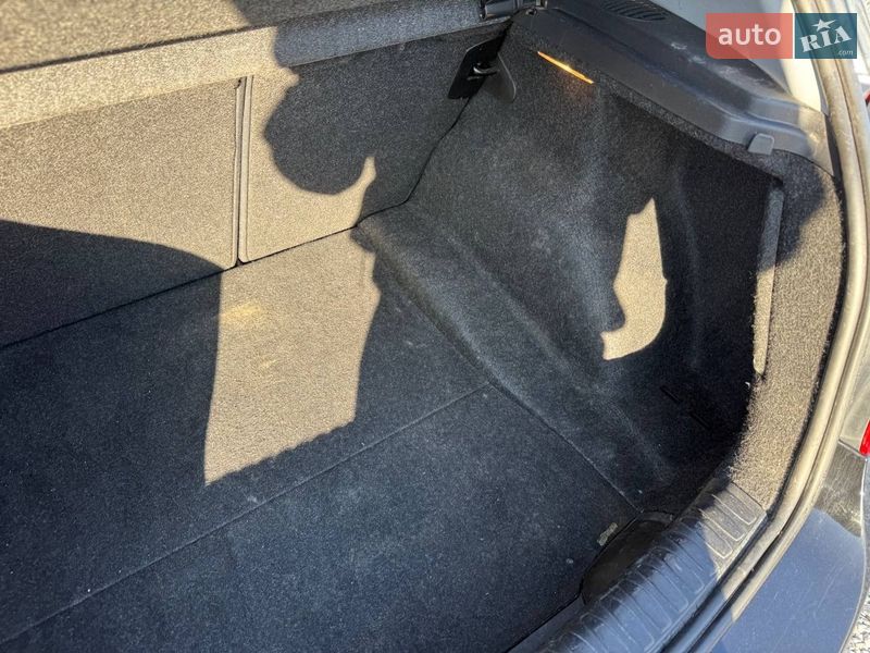 Хэтчбек BMW 1 Series 2004 в Стрые