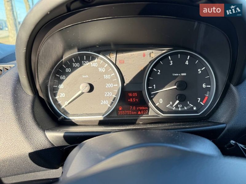 Хэтчбек BMW 1 Series 2004 в Стрые