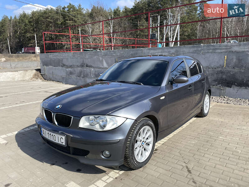 BMW 1 Series 2005