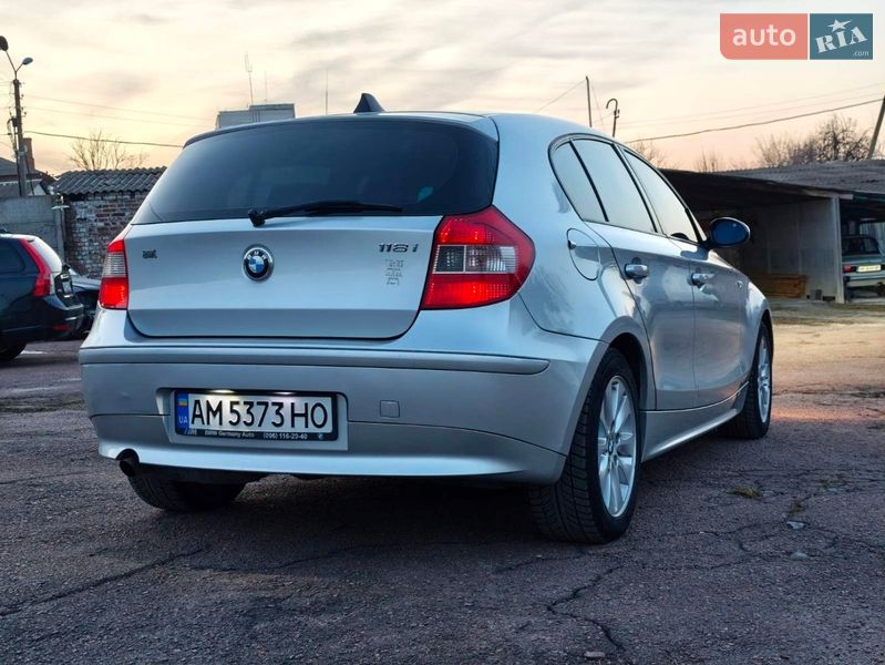 Хэтчбек BMW 1 Series 2006 в Бердичеве