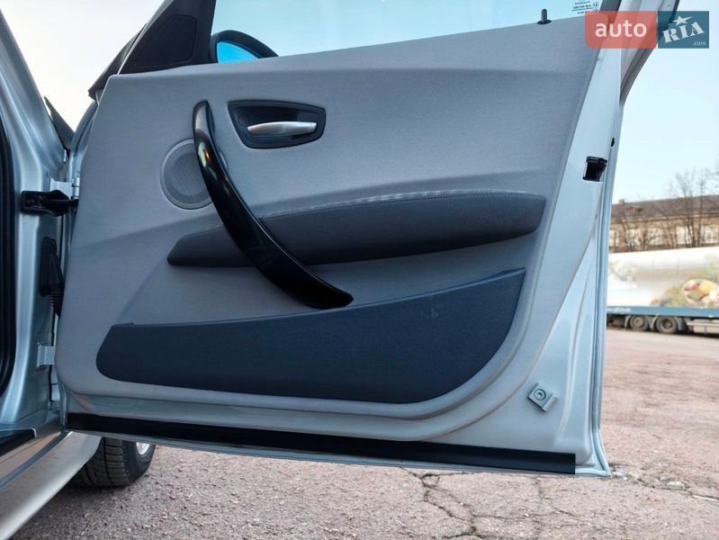 Хэтчбек BMW 1 Series 2006 в Бердичеве