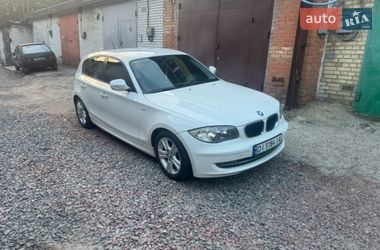 Хэтчбек BMW 1 Series 2010 в Вышгороде