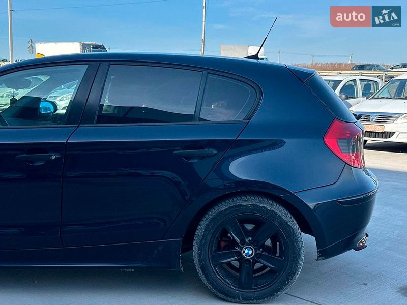 Хэтчбек BMW 1 Series 2006 в Львове