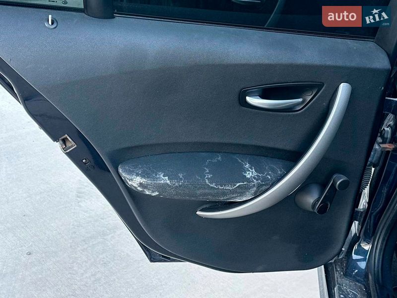 Хэтчбек BMW 1 Series 2006 в Львове