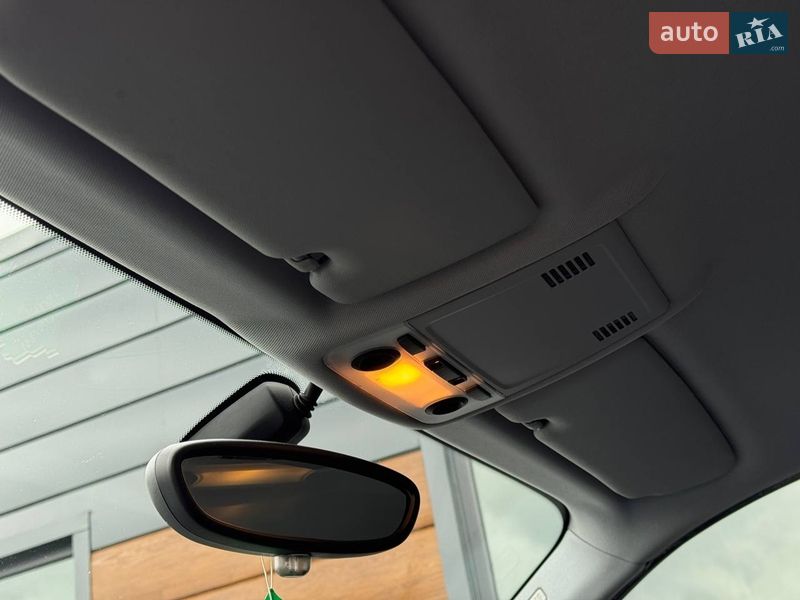 Хэтчбек BMW 1 Series 2011 в Ровно фото 31 Хэтчбек BMW 1 Series 2011 в Ровно