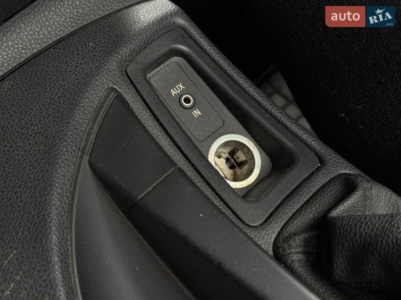 Хэтчбек BMW 1 Series 2011 в Ровно фото 62 Хэтчбек BMW 1 Series 2011 в Ровно