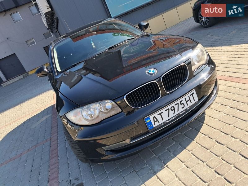 Хэтчбек BMW 1 Series 2010 в Ивано-Франковске