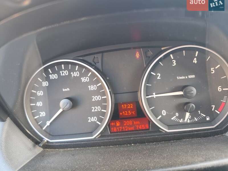 Хэтчбек BMW 1 Series 2005 в Богуславе