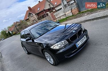 Хэтчбек BMW 1 Series 2005 в Киеве