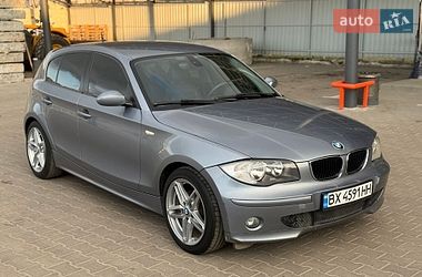 Хэтчбек BMW 1 Series 2005 в Новом Буге