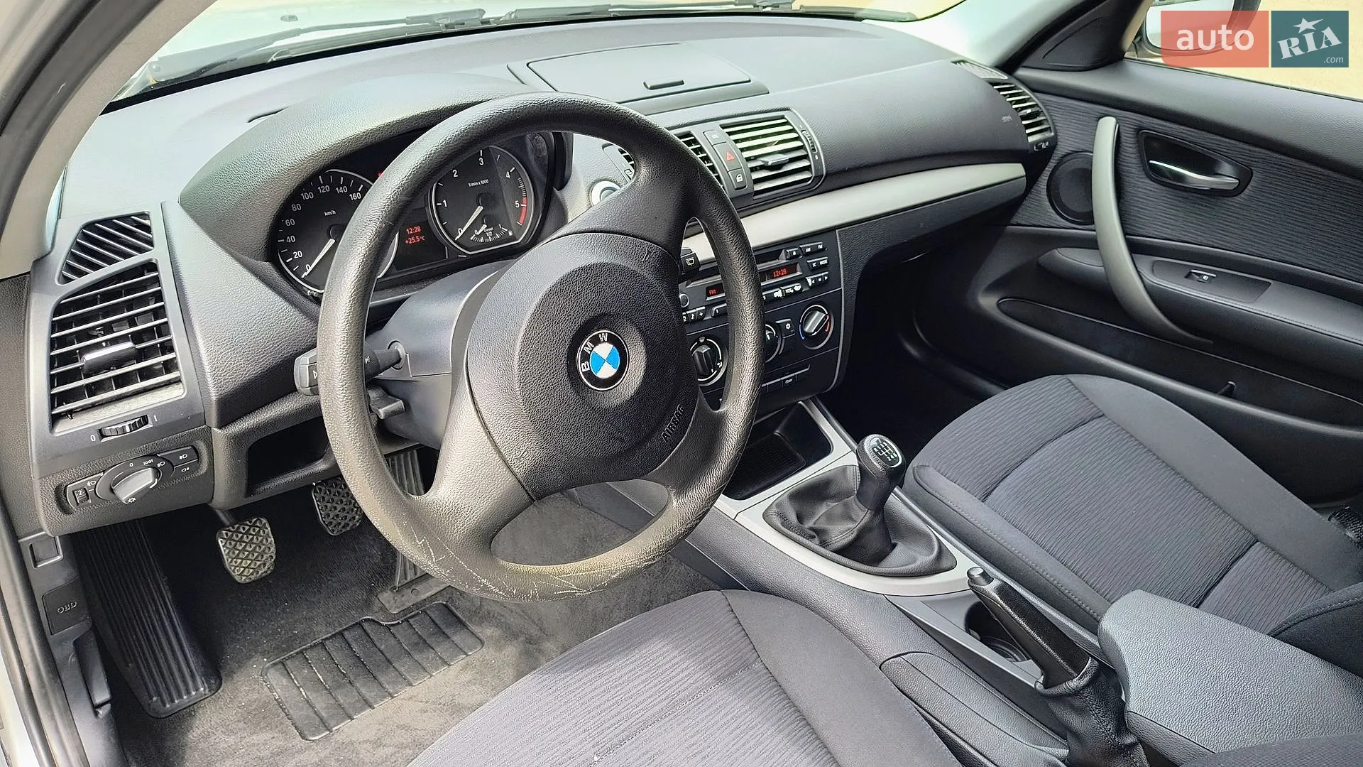 2010 BMW 1er - мініатюра 21