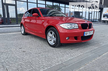 Седан BMW 118 2006 в Івано-Франківську